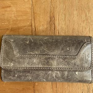 Frye Melissa Flap Organizer Wallet in Carbon